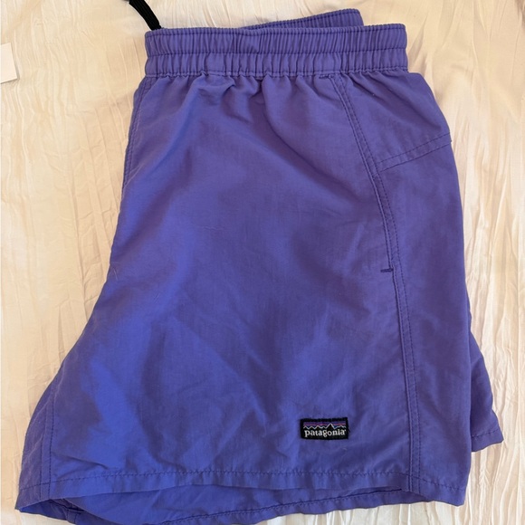 Patagonia Pants - Patagonia Women's Purple Athletic Elastic-Waist Shorts